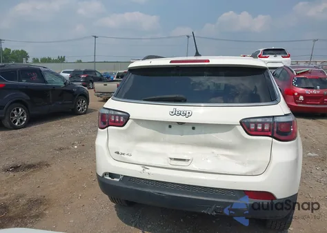 2018 Jeep Compass Latitude 4X4 from USA, damaged, VIN 3C4NJDBB1JT360813